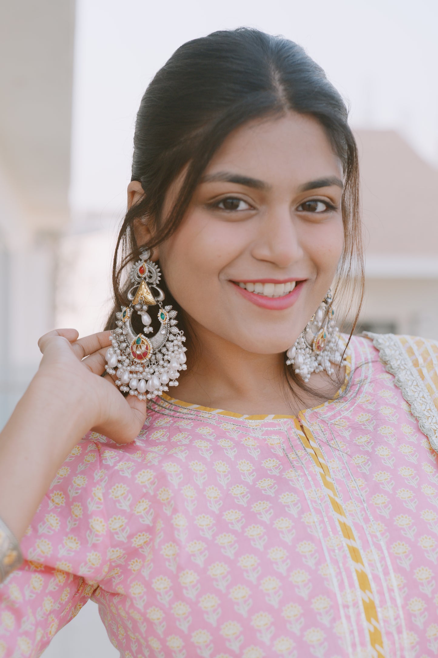 Oversized chandbalis