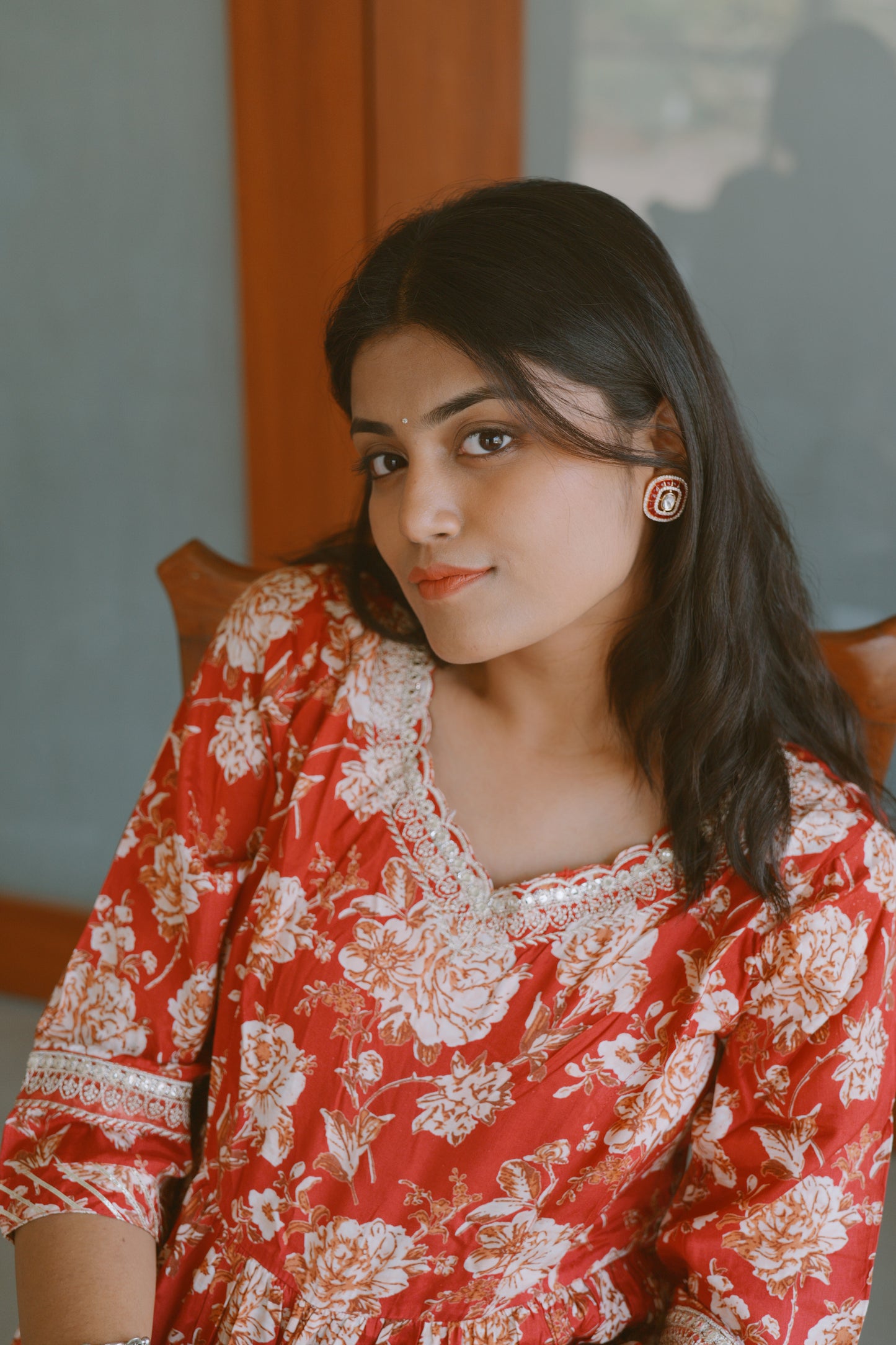 Real kundan tops lined with ruby coloured baguette stones.