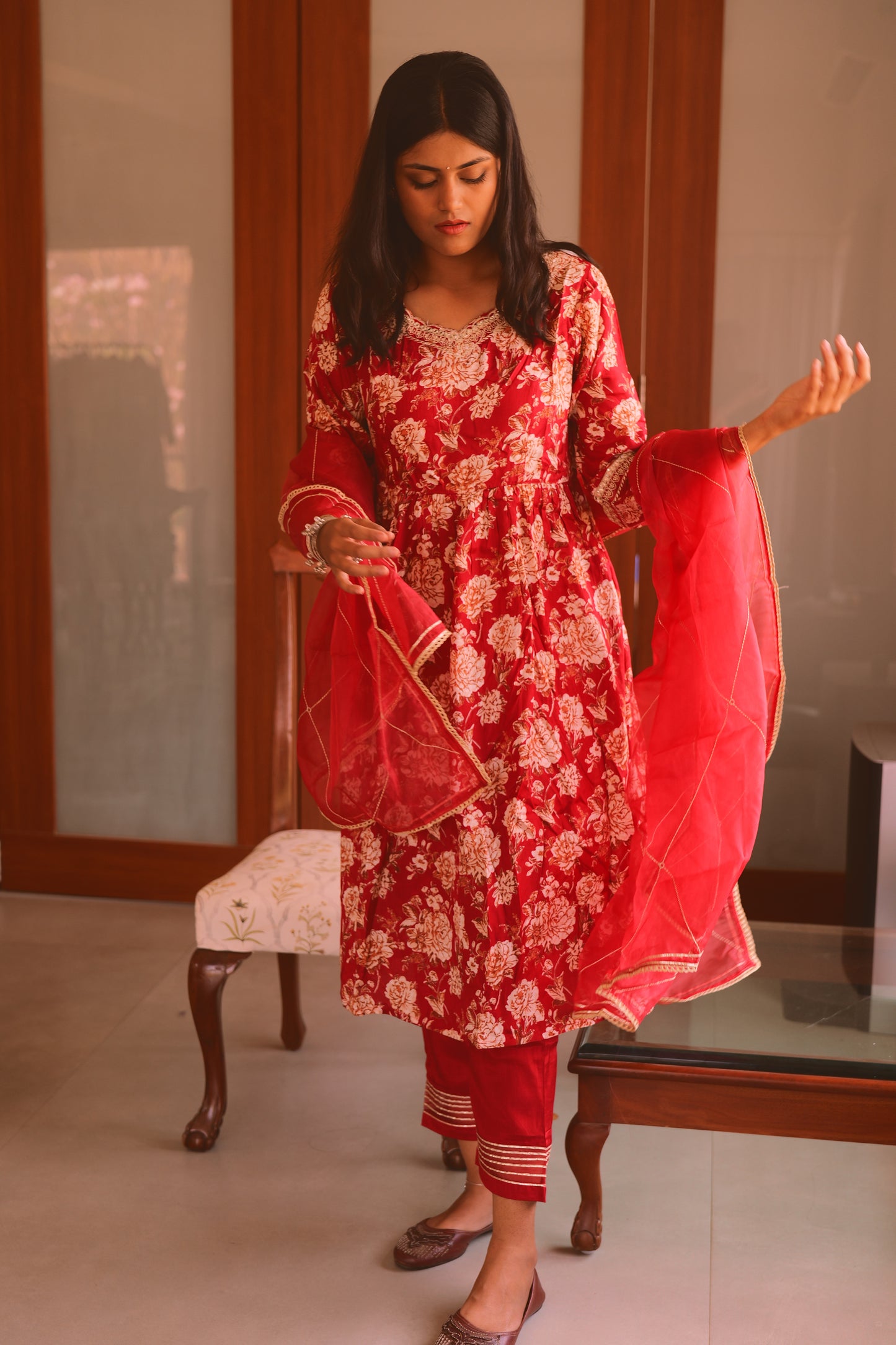 Red shantoon flared kurta with pants and organza dupatta
