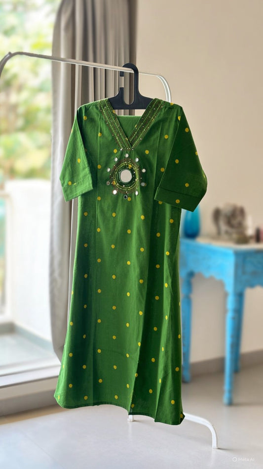 Elegant green cotton kurta pant set